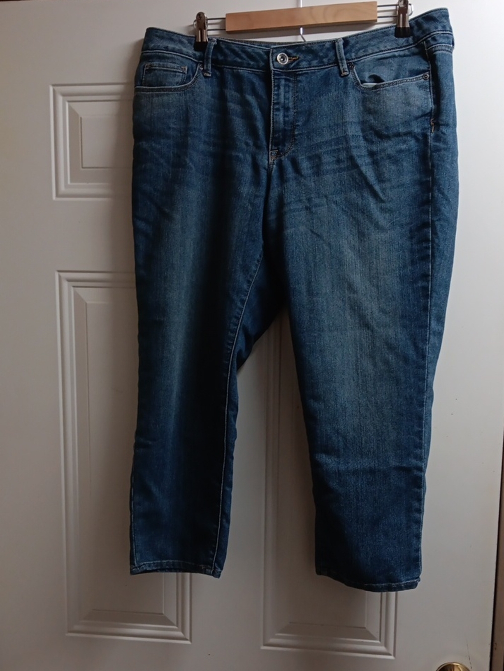 Sonoma Women's Dark Blue Cropped Ankle Jeans